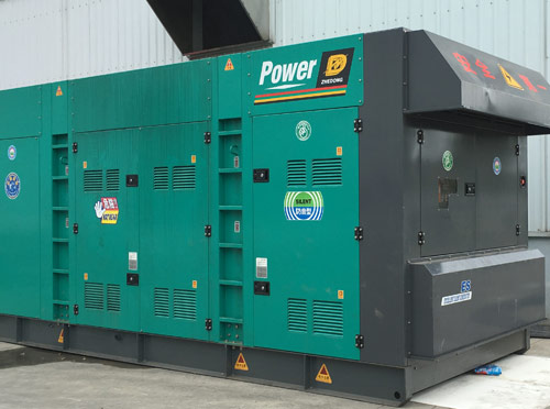 泉山升级发电机组的过程中需要注意哪些安全事项？